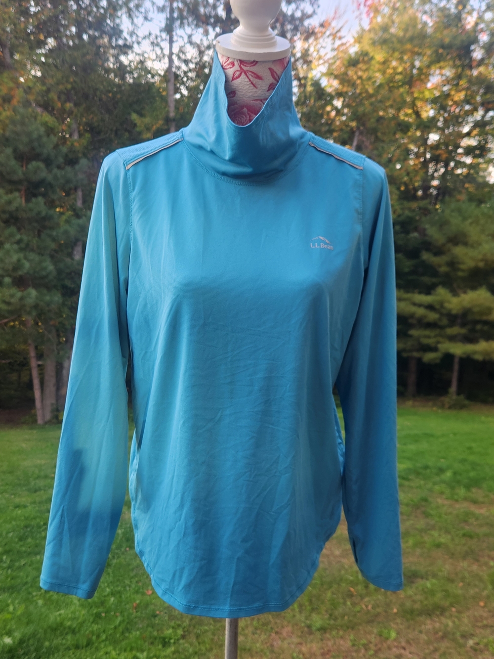 L.L.Bean Women's Ridgeknit Crossneck Pullover Blue Medium